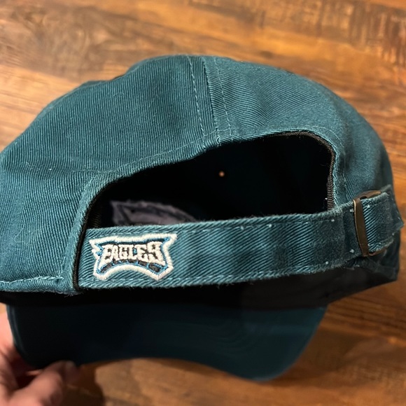 EUC Philadelphia Eagles NFL hat, cap - Picture 4 of 10